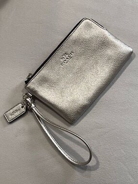 Coach Silver Metallic Leather Wristlet with Strap Zip Top 2 Interior Card Slots